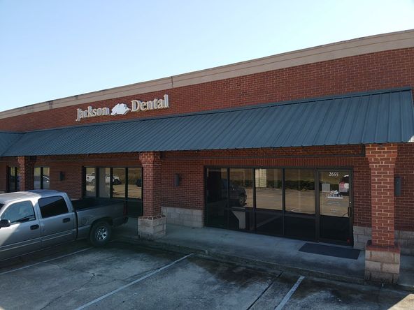 Courthouse Place: 2655-2659 Lakeland Drive, Flowood, MS 39232